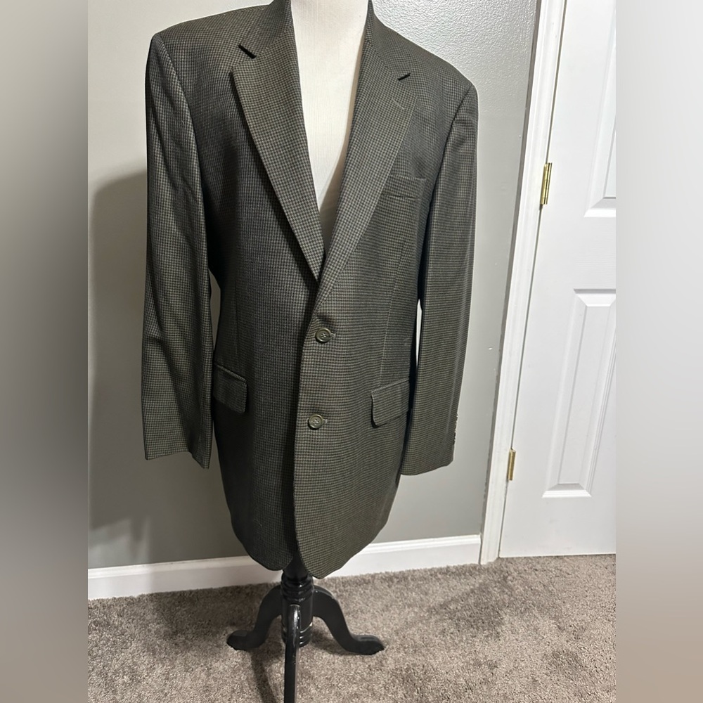 Brooks Brothers men’s size 43 R 100% worster wool two button blazer